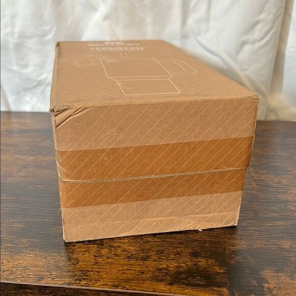 Stanley The Quencher H2.0 FlowState Tumbler | 40 OZ - Cream New In Box - Picture 6 of 7